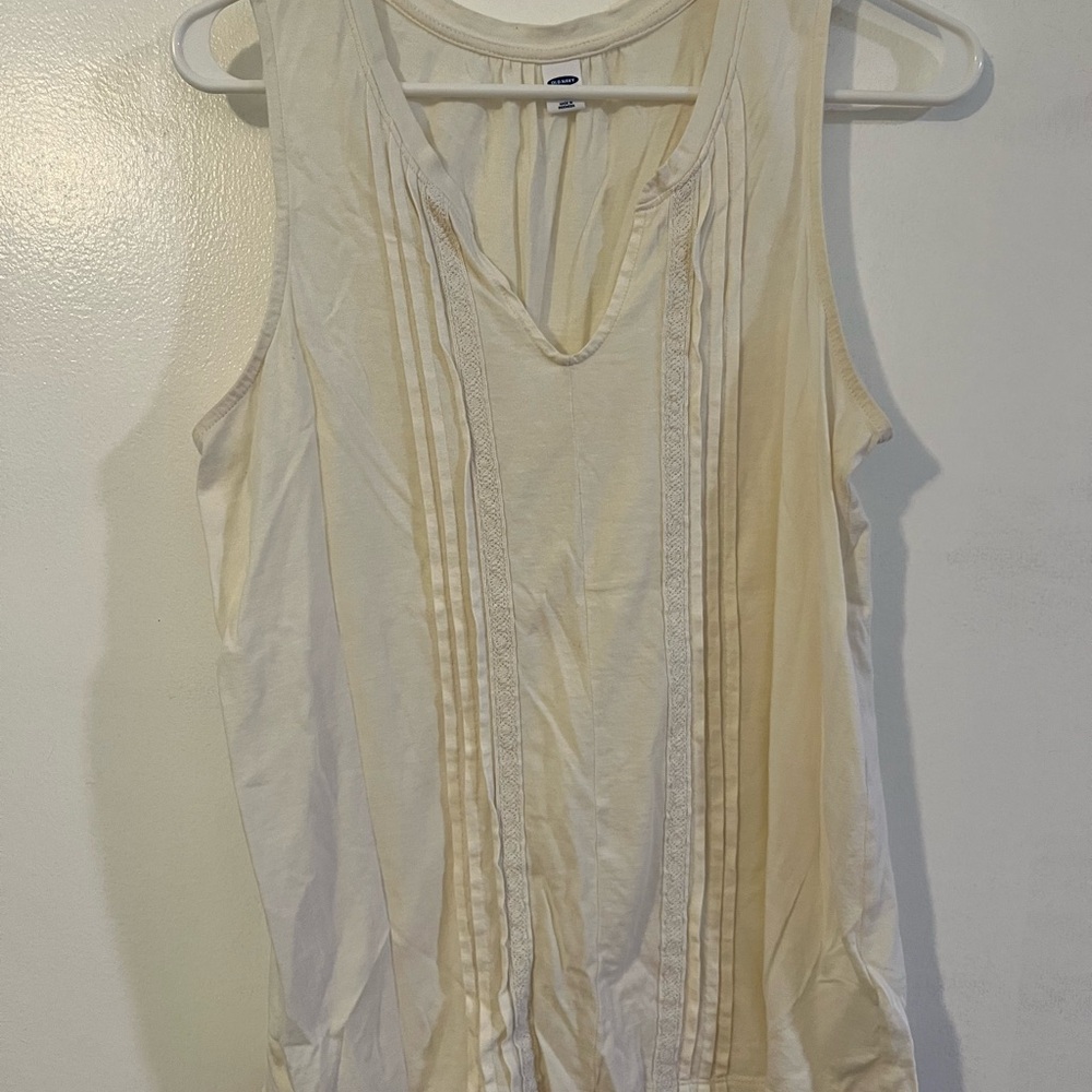Old Navy Cream Sleeveless Top